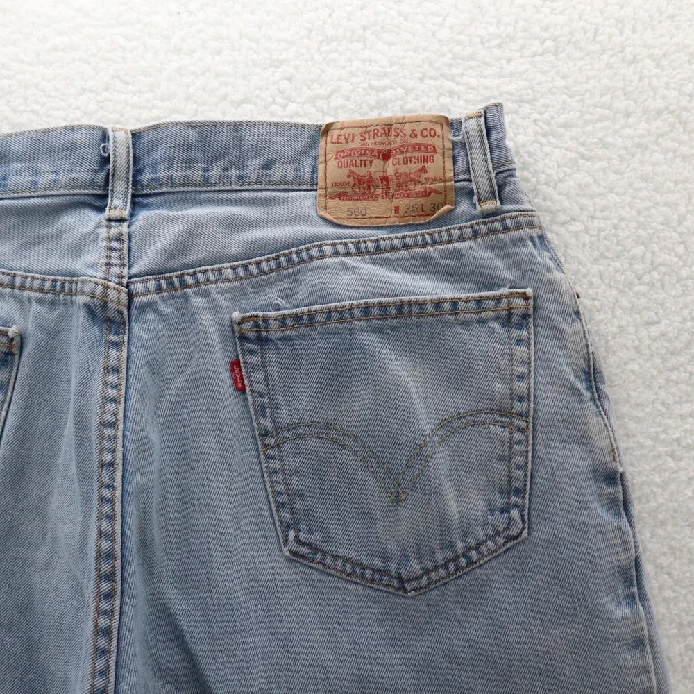 Levis Jeans Mens 36x30 Blue 560 Comfort Fit Tapered Light Wash Distressed Y2K